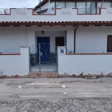 Affitta Camere Zio Peppe San Teodoro  Exteriör bild